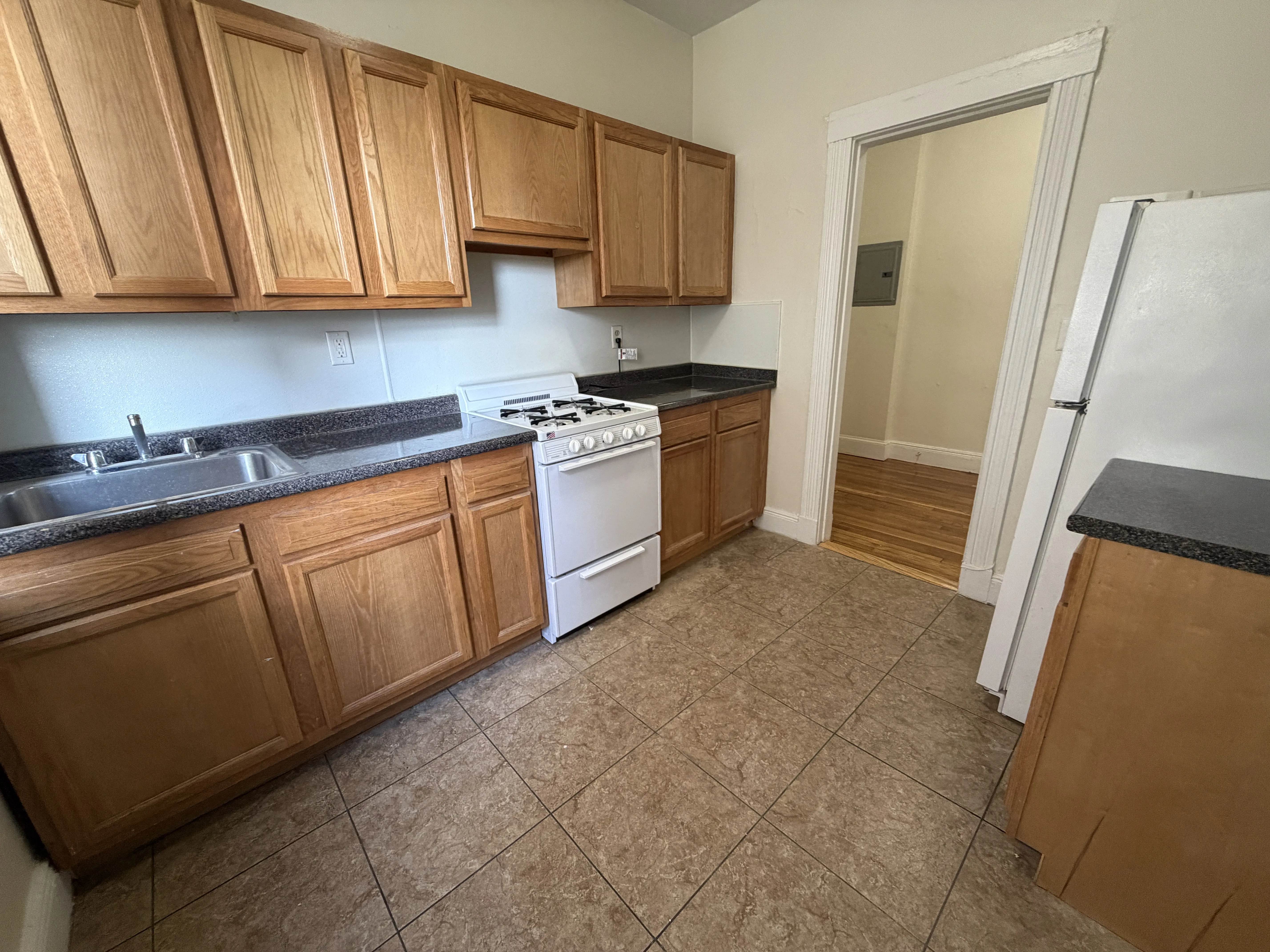 1 bed, 1 bath apartment for rent at 1810 Commonwealth Ave Unit 9, Brighton — photo 6 of 22