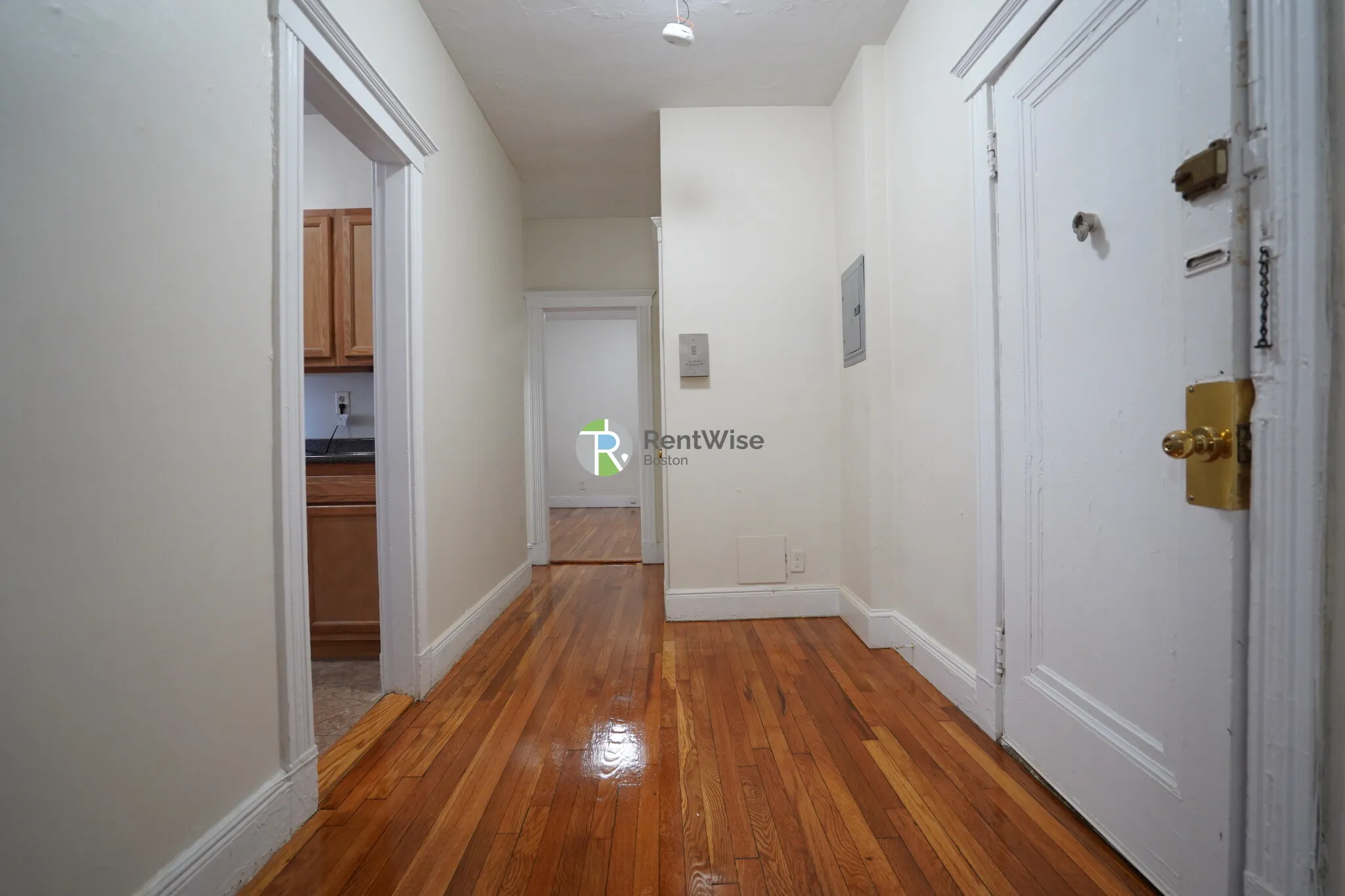 1 bed, 1 bath apartment for rent at 1810 Commonwealth Ave Unit 9A, Brighton — photo 4 of 23