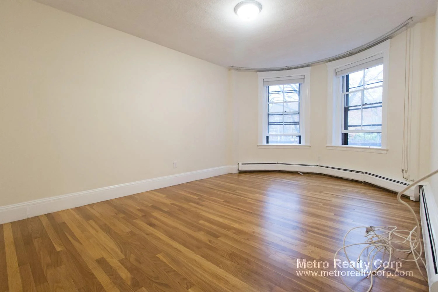 4 bed, 2 bath apartment for rent at 1819 Beacon St Unit 5, Brookline Hills — photo 19 of 23