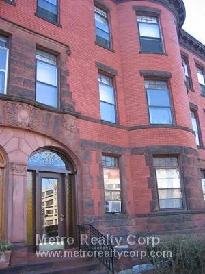 4 bed, 2 bath apartment for rent at 1819 Beacon St Unit 5, Brookline Hills — photo 23 of 23