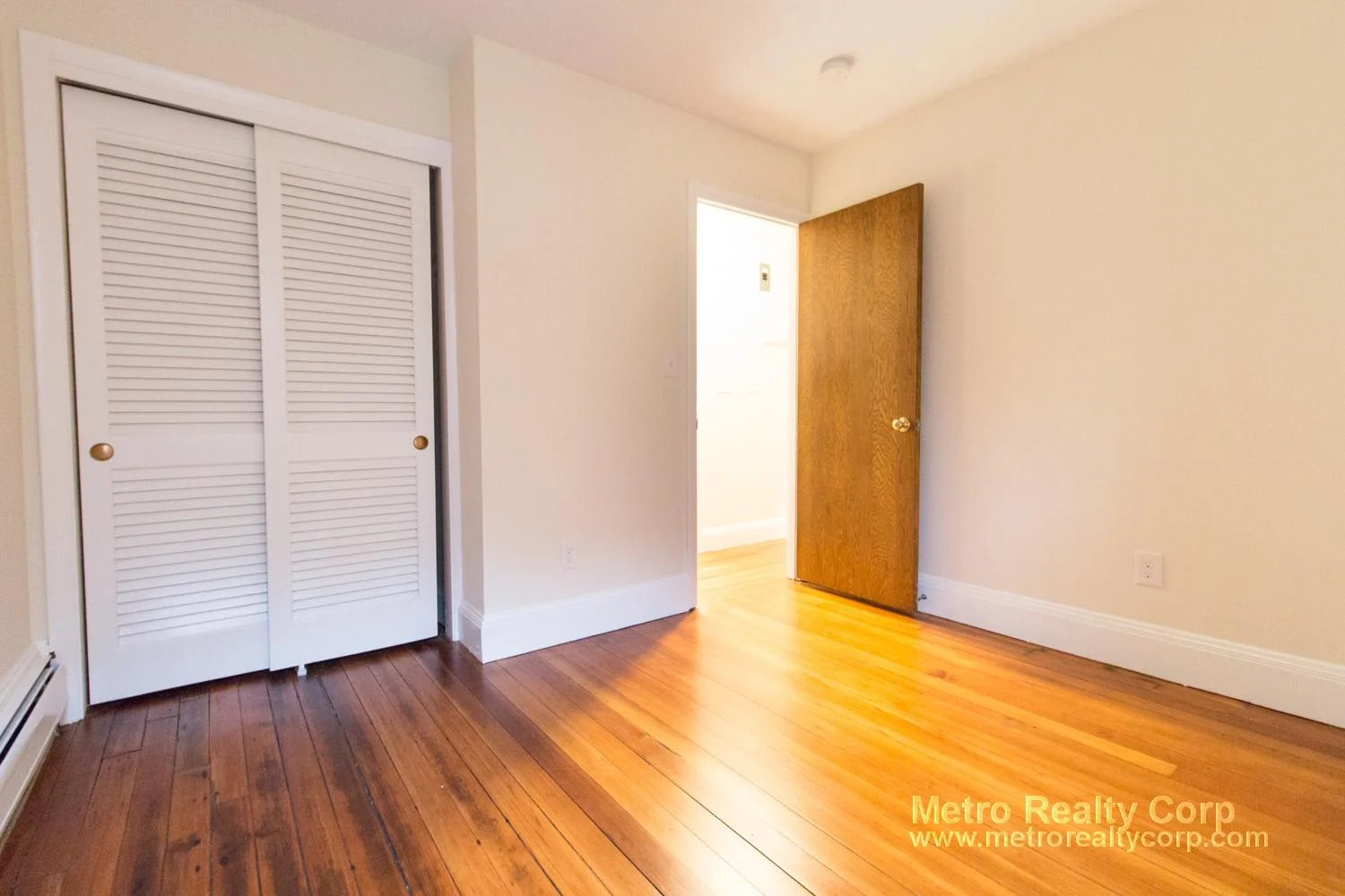 4 bed, 2 bath apartment for rent at 1819 Beacon St Unit 5, Brookline Hills — photo 15 of 23