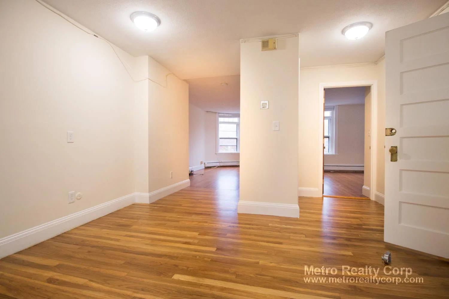 4 bed, 2 bath apartment for rent at 1819 Beacon St Unit 5, Brookline Hills