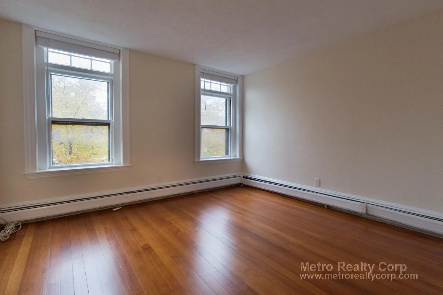 4 bed, 2 bath apartment for rent at 1819 Beacon St Unit 5, Brookline Hills — photo 17 of 23