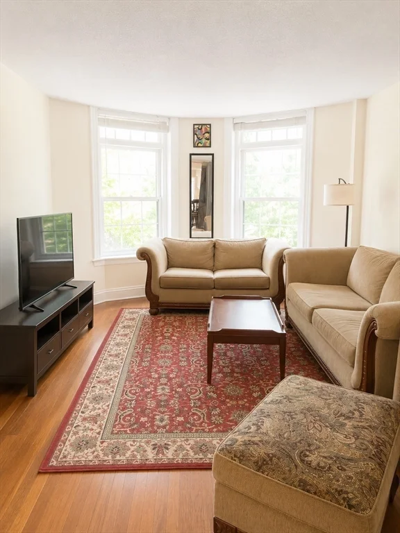 4 bed, 2 bath apartment for rent at 1819 Beacon Unit 5, Brookline Hills