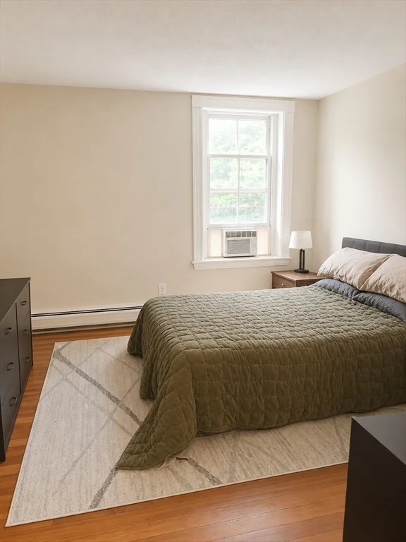 4 bed, 2 bath apartment for rent at 1819 Beacon Unit 5, Brookline Hills — photo 10 of 15