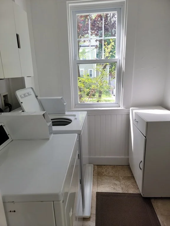 3 bed, 1 bath apartment for rent at 182 Babcock St Unit 2, Coolidge Corner — photo 10 of 10