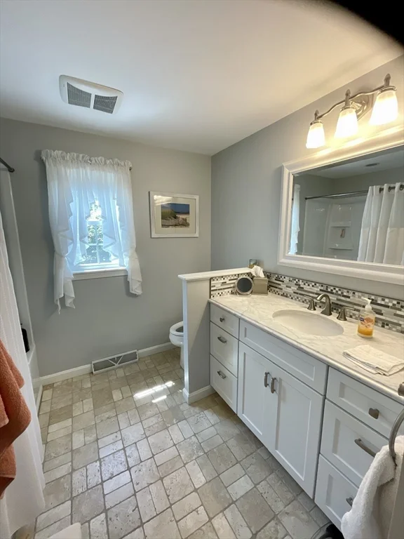 2 bed, 2 bath apartment for rent at 182 Beacon St Unit 182, South Yarmouth — photo 12 of 22