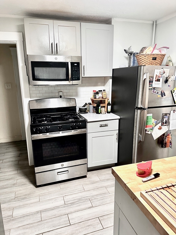 2 bed, 1 bath apartment for rent at 182 Boylston St Unit 3, Jamaica Plain — photo 2 of 10