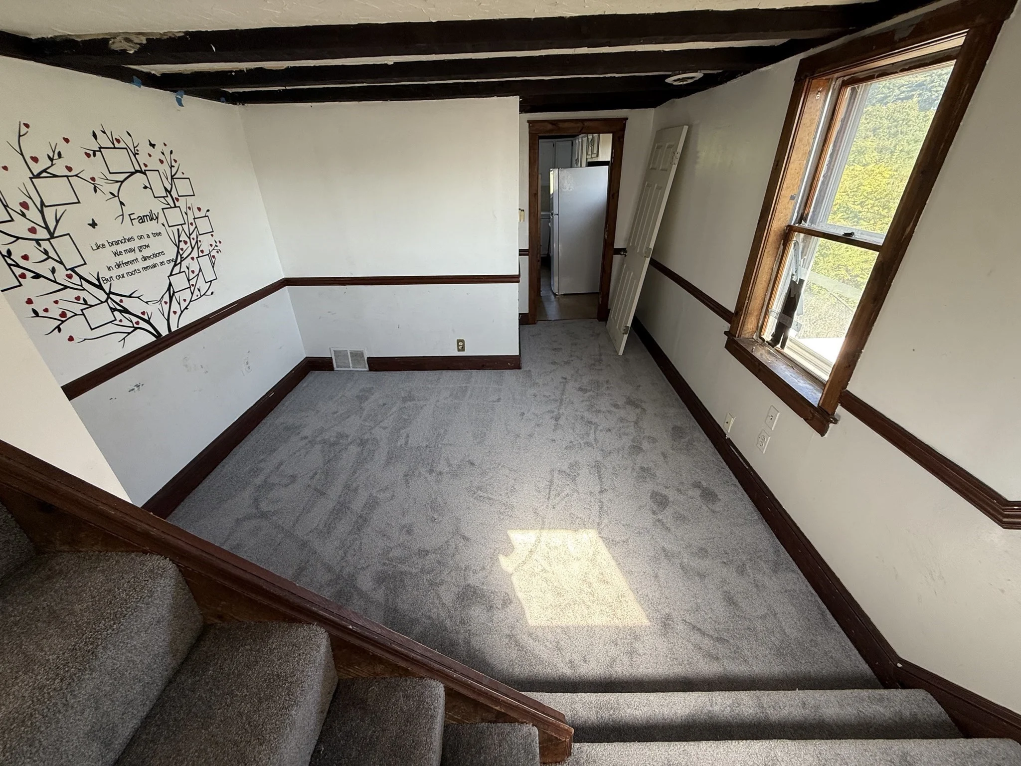 3 bed, 1 bath apartment for rent at 182 East Main St Unit 2, Milford — photo 2 of 12