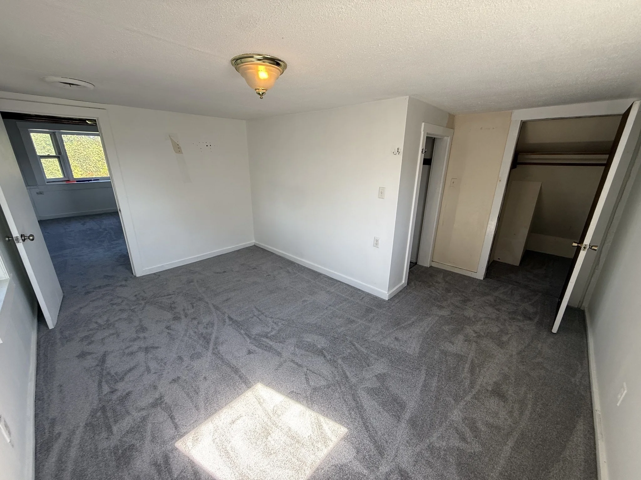 3 bed, 1 bath apartment for rent at 182 East Main St Unit 2, Milford — photo 9 of 12