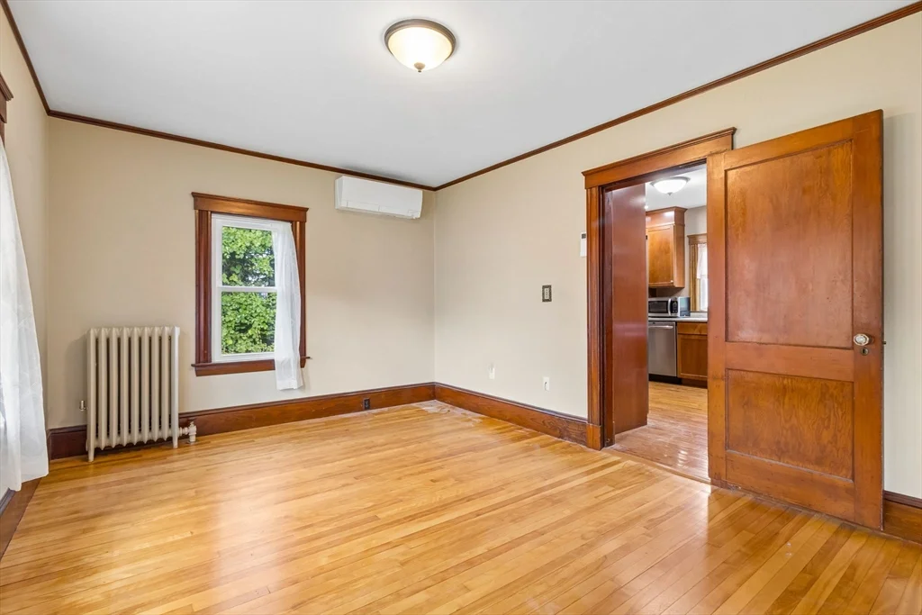 3 bed, 2 bath apartment for rent at 182 Greenwood St, Marlborough — photo 10 of 33