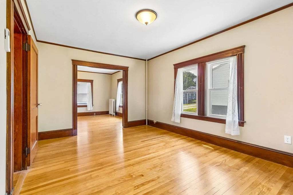 3 bed, 2 bath apartment for rent at 182 Greenwood St, Marlborough — photo 9 of 33