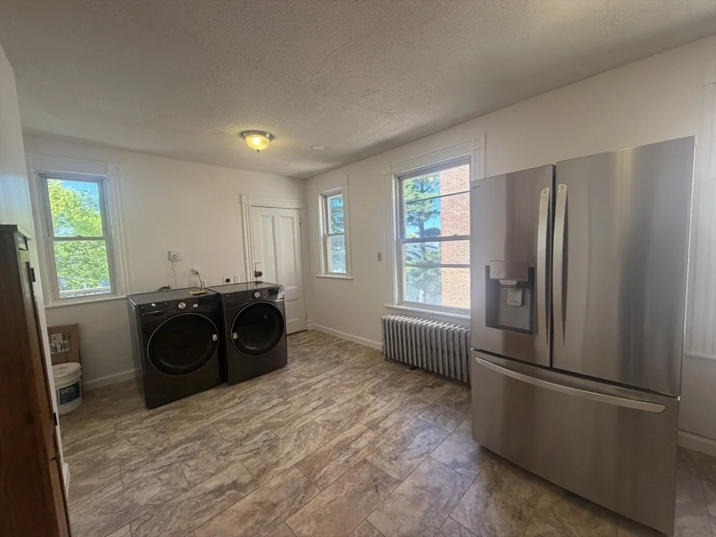 4 bed, 1 bath apartment for rent at 182 Harvard St Unit 3, Central Square — photo 7 of 20
