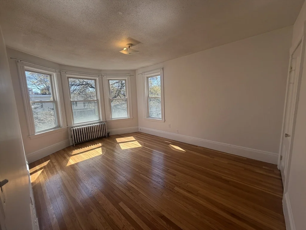 4 bed, 1 bath apartment for rent at 182 Harvard St Unit 3, Central Square — photo 1 of 20