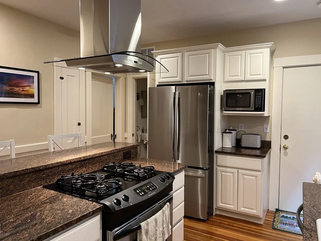3 bed, 1 bath apartment for rent at 182 Magazine St Unit 1, Cambridgeport — photo 4 of 25
