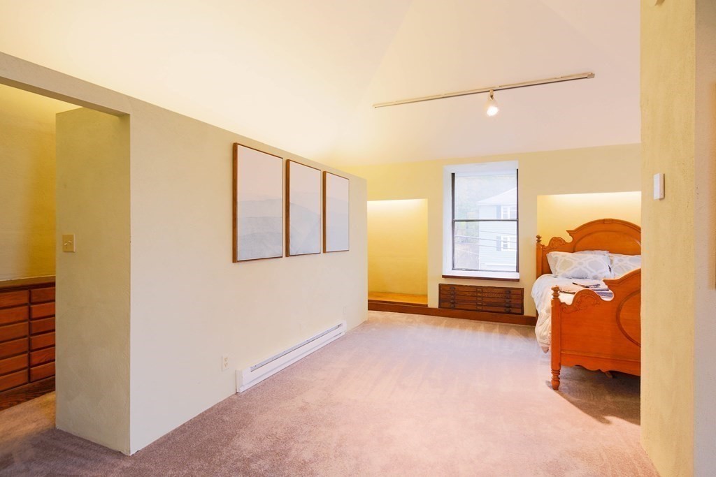 3 bed, 3 bath apartment for rent at 182 Palfrey St, Watertown — photo 31 of 42