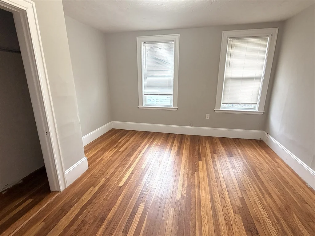 4 bed, 1 bath apartment for rent at 182 Princeton Ave Unit 182, Waltham — photo 9 of 10