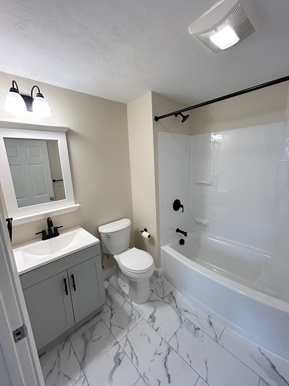2 bed, 1 bath apartment for rent at 182 Smith St Unit 1, North Attleboro — photo 6 of 11