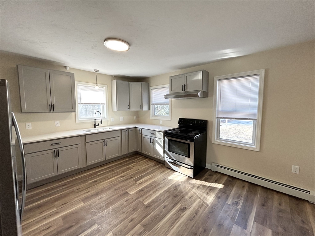 2 bed, 1 bath apartment for rent at 182 Smith St Unit 1, North Attleboro — photo 4 of 11