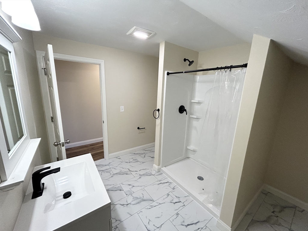 4 bed, 2 bath apartment for rent at 182 Smith St Unit 2, North Attleboro — photo 12 of 23