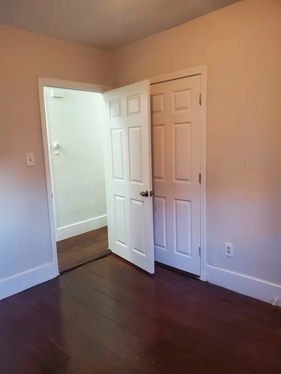 4 bed, 1 bath apartment for rent at 182 Walnut Ave Unit 2, Roxbury — photo 11 of 12