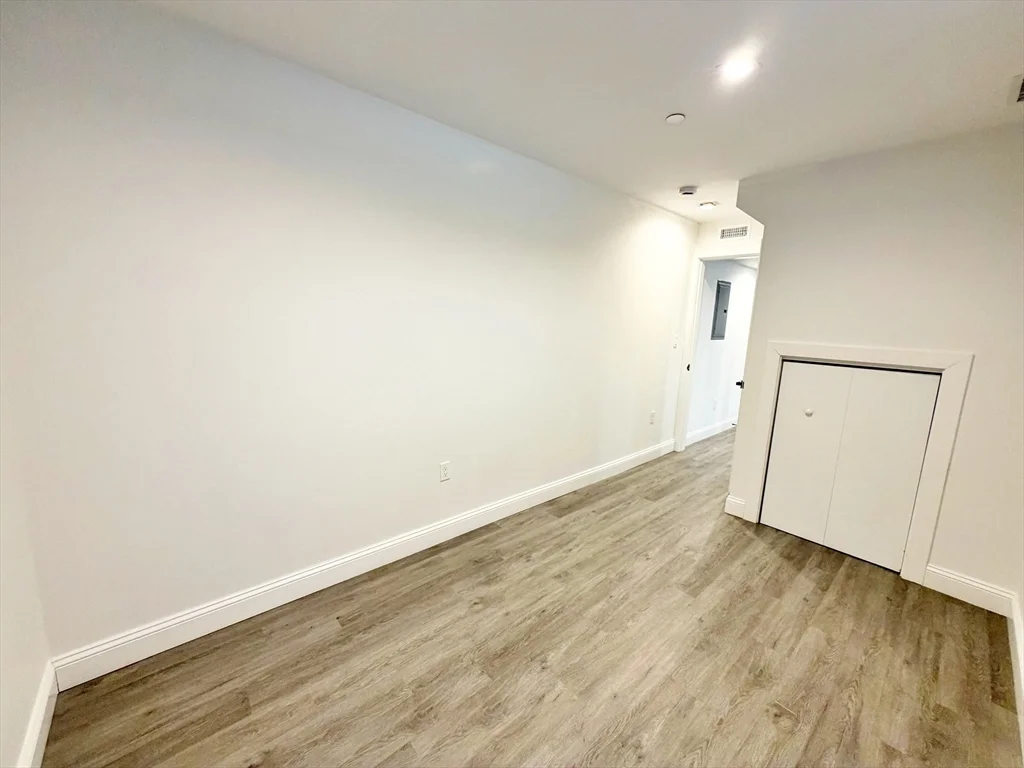 3 bed, 2 bath apartment for rent at 182 Webster St Unit 1, East Boston — photo 39 of 41