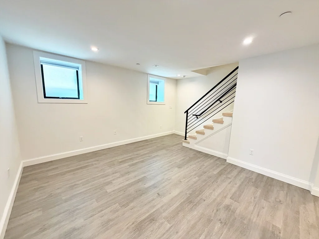 3 bed, 2 bath apartment for rent at 182 Webster St Unit 1, East Boston — photo 30 of 41
