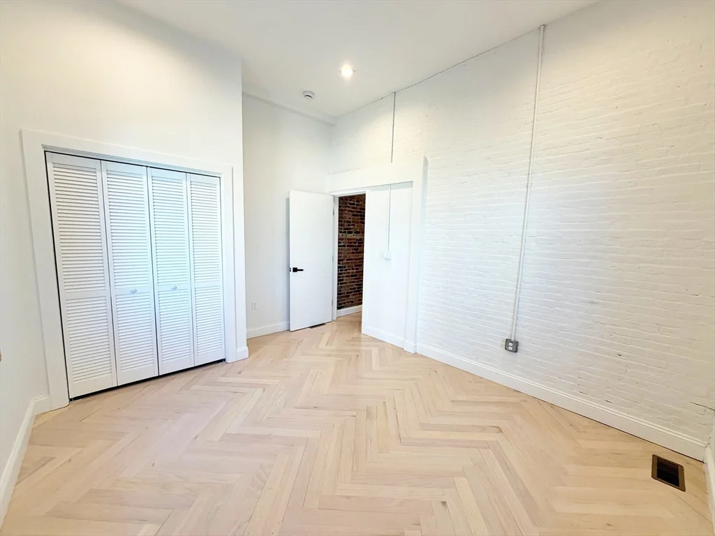 3 bed, 2 bath apartment for rent at 182 Webster St Unit 1, East Boston — photo 26 of 41
