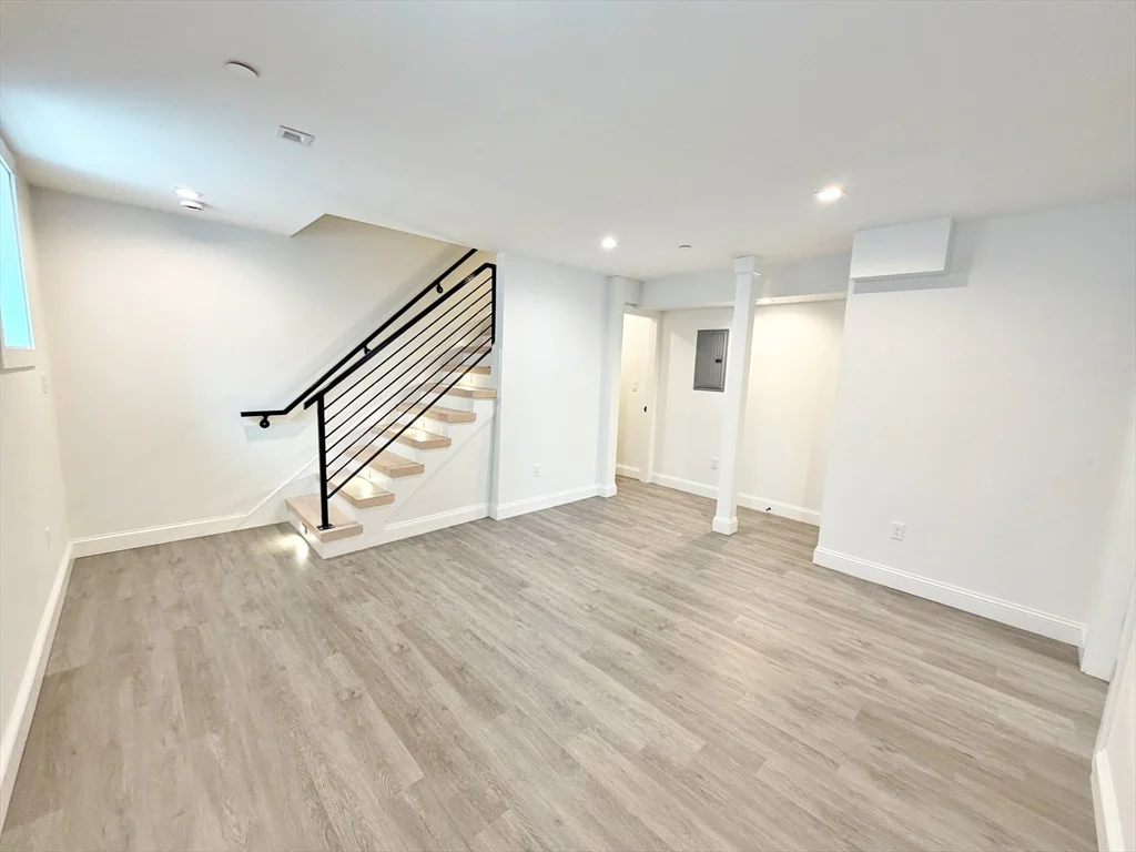 3 bed, 2 bath apartment for rent at 182 Webster St Unit 1, East Boston — photo 29 of 41