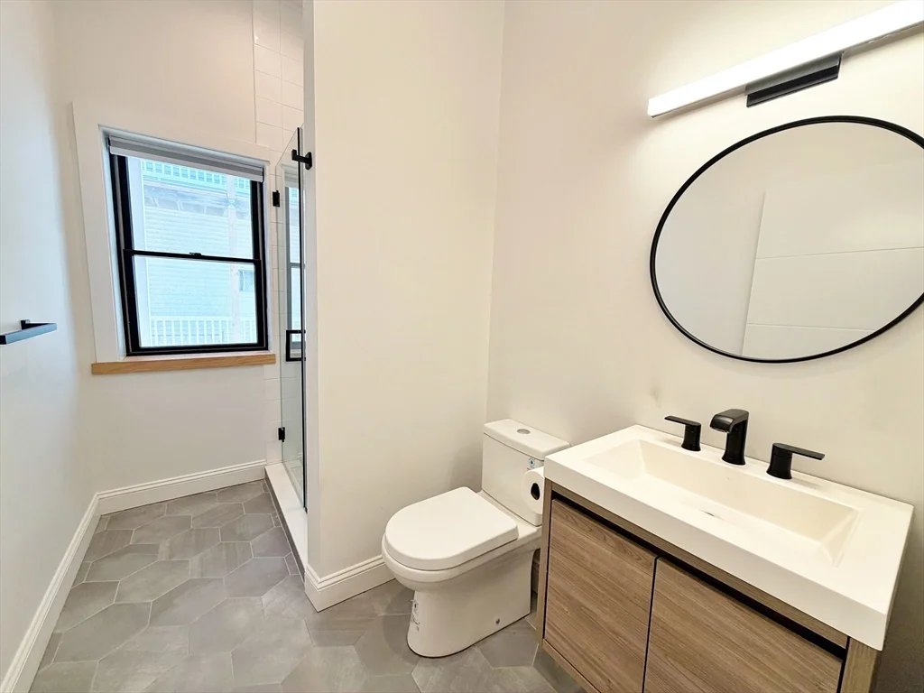 3 bed, 2 bath apartment for rent at 182 Webster St Unit 1, East Boston — photo 22 of 41