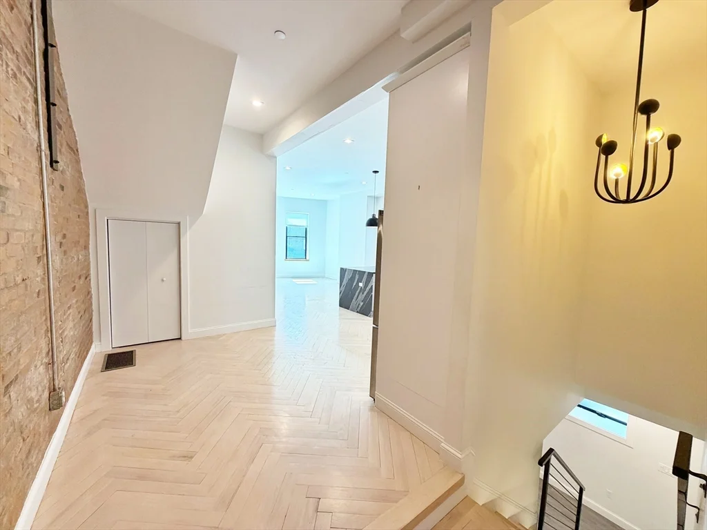 3 bed, 2 bath apartment for rent at 182 Webster St Unit 1, East Boston — photo 18 of 41