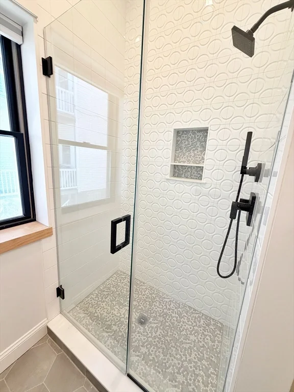 3 bed, 2 bath apartment for rent at 182 Webster St Unit 1, East Boston — photo 23 of 41