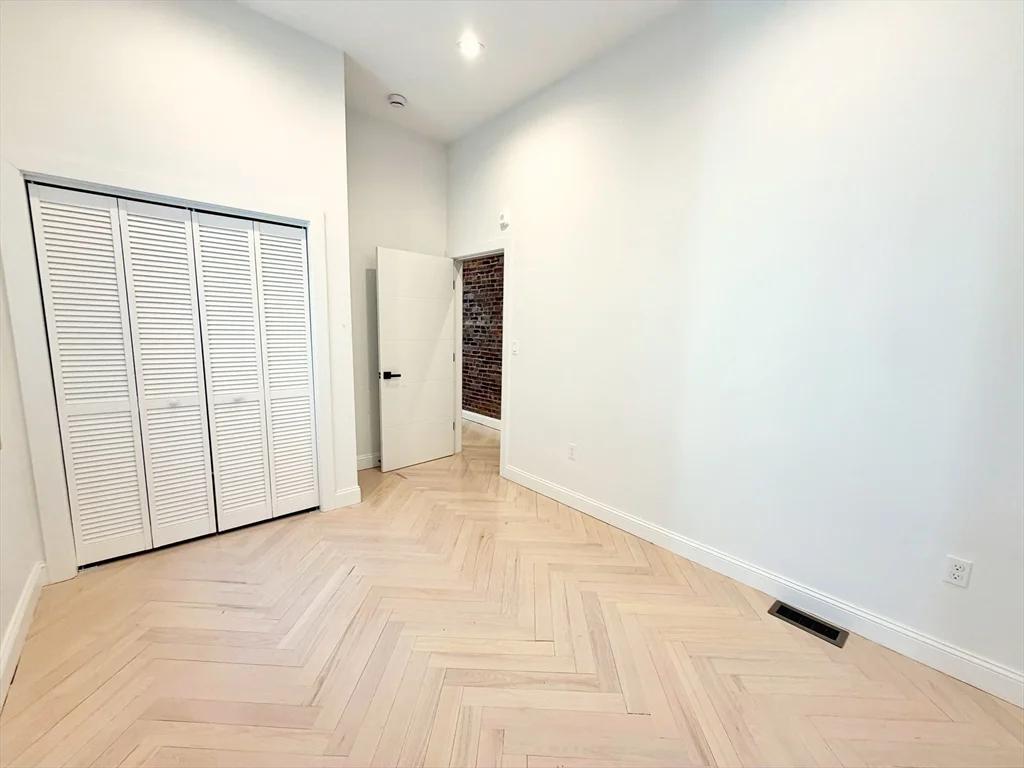 3 bed, 2 bath apartment for rent at 182 Webster St Unit 1, East Boston — photo 21 of 41