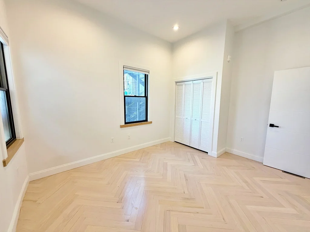 3 bed, 2 bath apartment for rent at 182 Webster St Unit 1, East Boston — photo 25 of 41