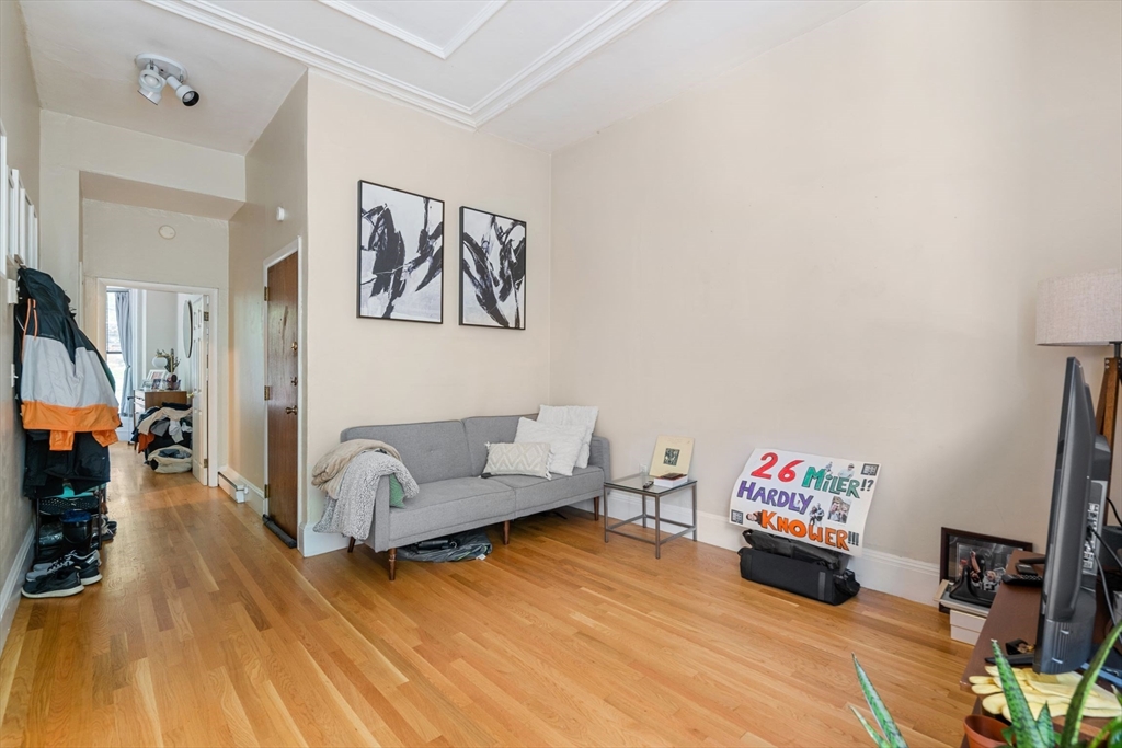 1 bed, 1 bath apartment for rent at 182 West Brookline St Unit 2, South End — photo 2 of 12
