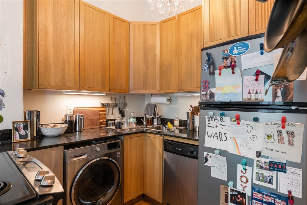 1 bed, 1 bath apartment for rent at 182 West Brookline St Unit 2, South End — photo 4 of 12