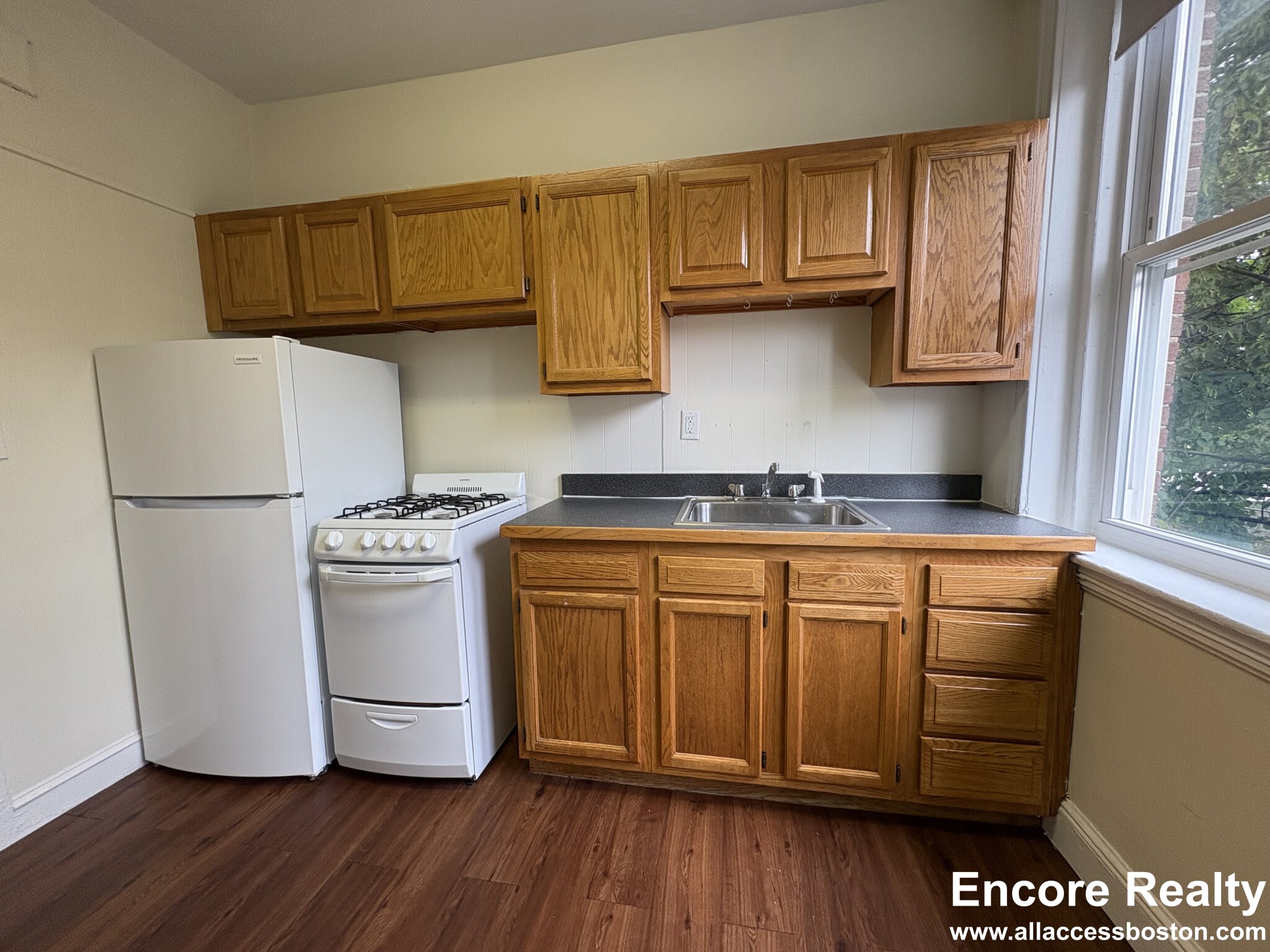 1 bed, 1 bath apartment for rent at 1820 Commonwealth Ave Unit 30, Brighton — photo 6 of 15