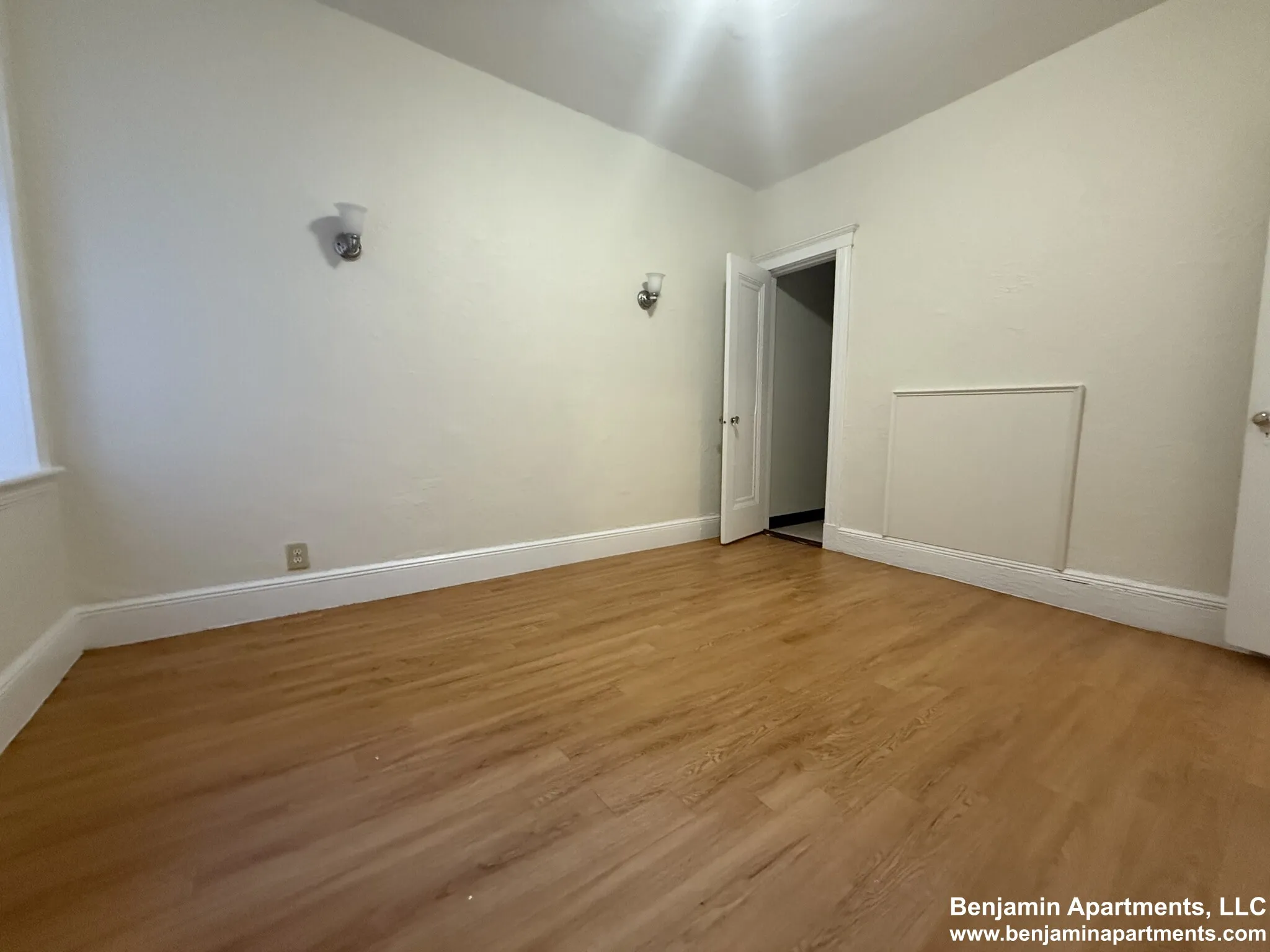 1 bed, 1 bath apartment for rent at 1820 Commonwealth Ave Unit 4, Brighton — photo 4 of 9