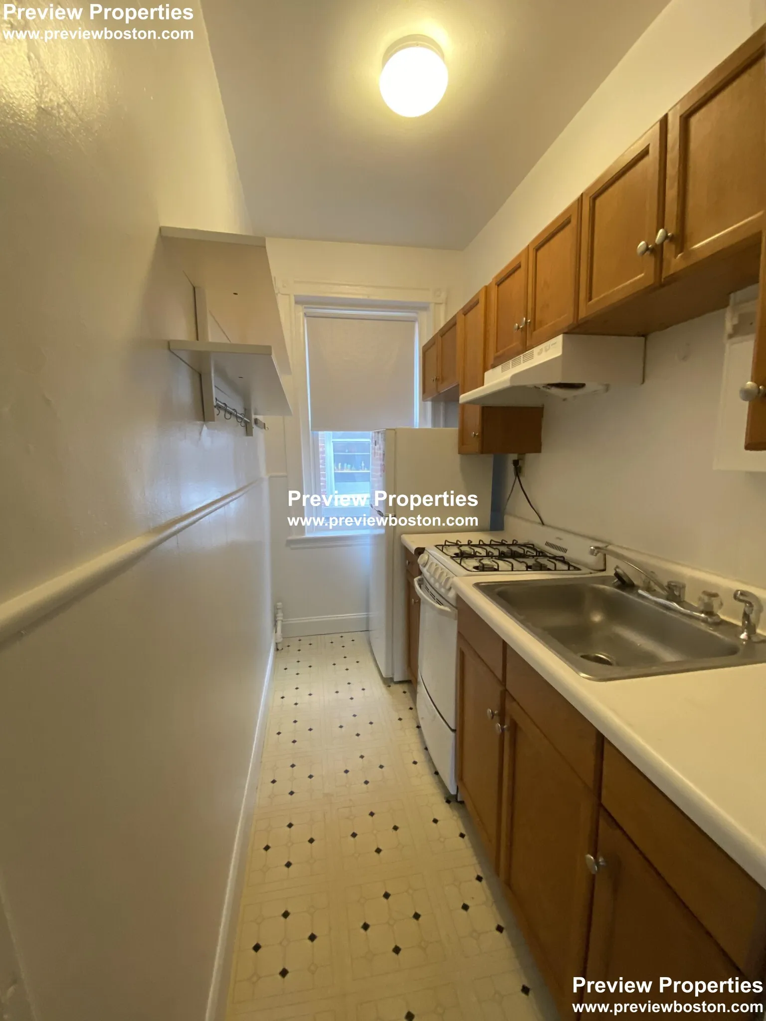 2 bed, 1 bath apartment for rent at 1822 Beacon St Unit 7, Brookline — photo 8 of 12