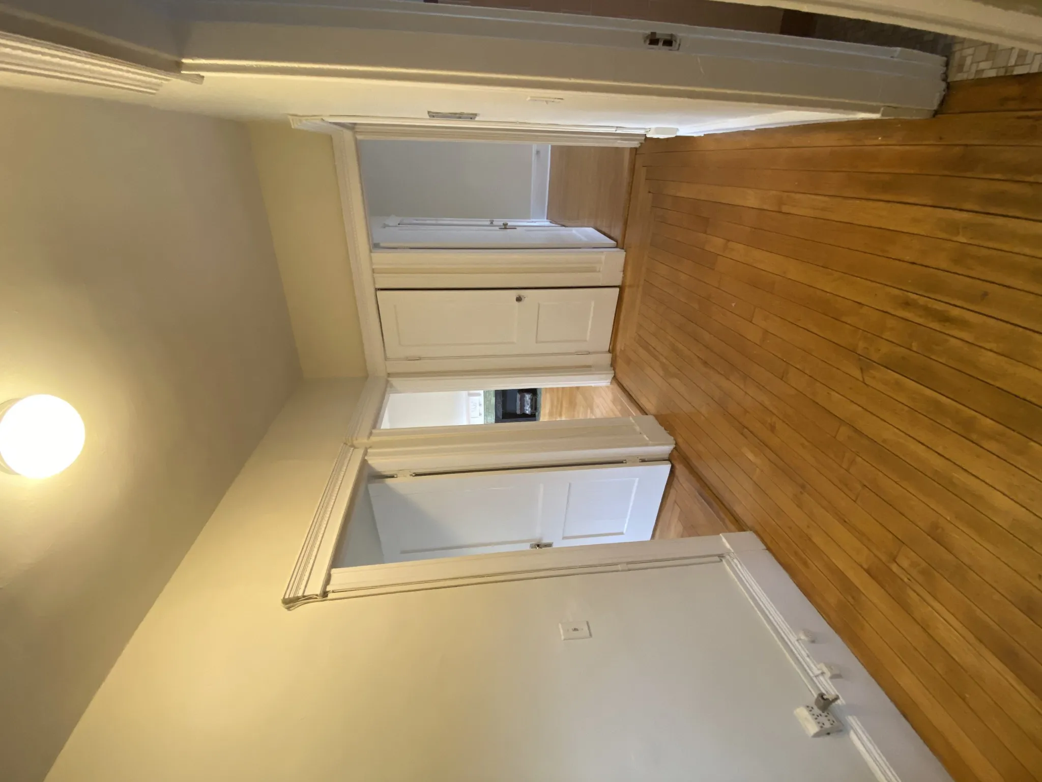 2 bed, 1 bath apartment for rent at 1822 Beacon St Unit 7a, Brookline