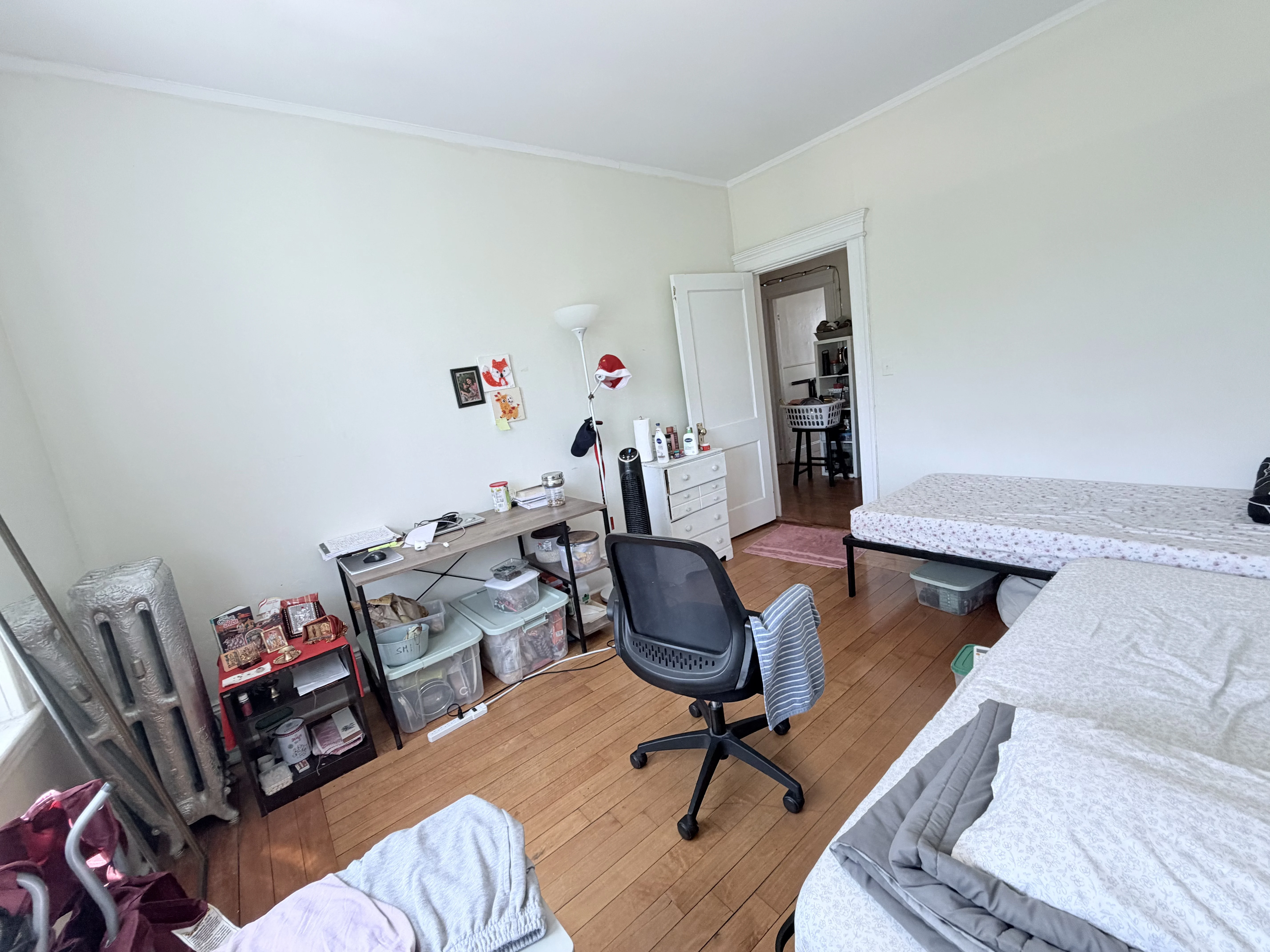 2 bed, 1 bath apartment for rent at 1822 Beacon St Unit 8, Brookline — photo 2 of 11