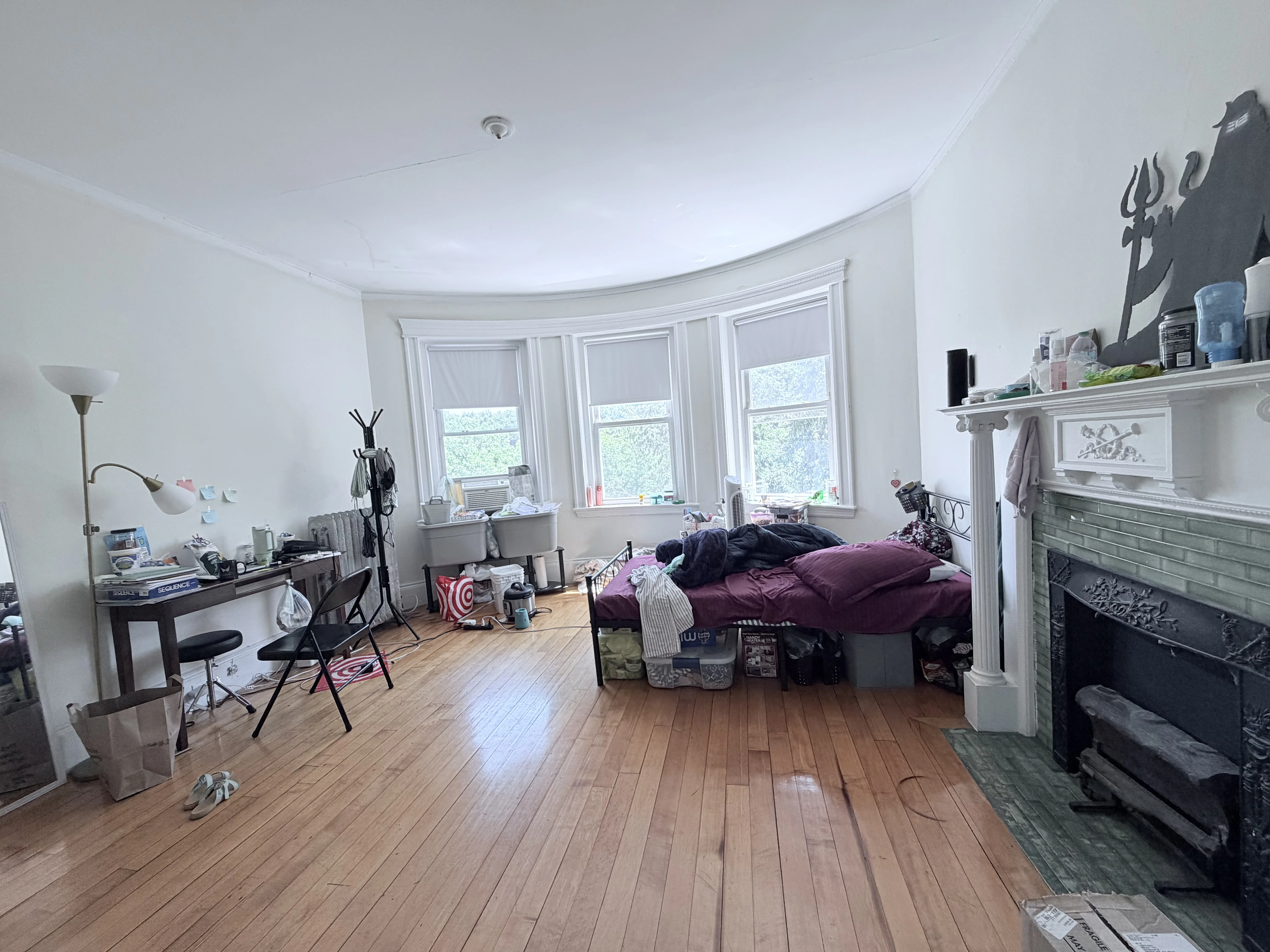 2 bed, 1 bath apartment for rent at 1822 Beacon St Unit 8, Brookline — photo 1 of 11