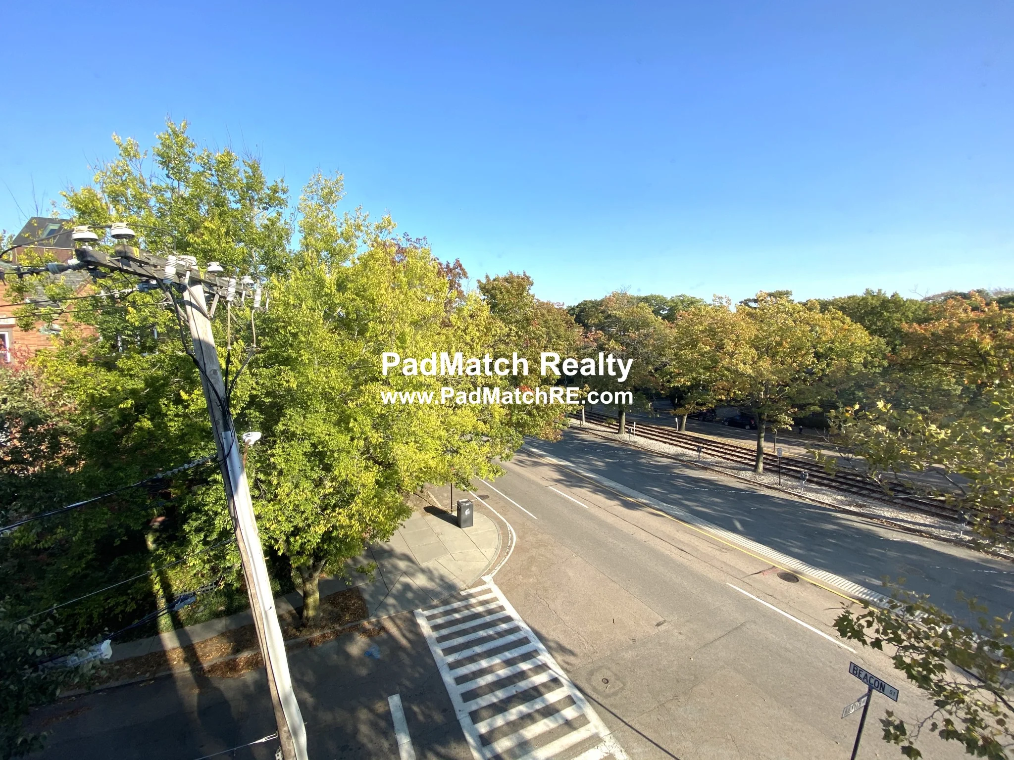 2 bed, 1 bath apartment for rent at 1822 Beacon St Unit 8, Brookline — photo 2 of 16