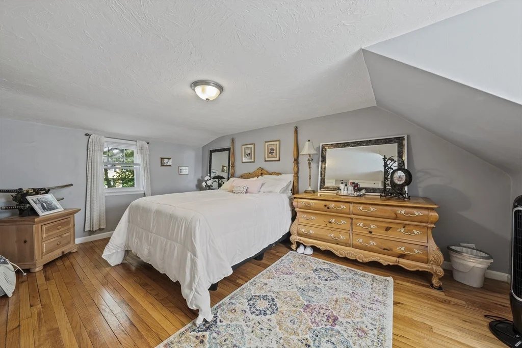 3 bed, 2 bath apartment for rent at 1822 Washington St Unit 0, Braintree Highlands — photo 9 of 15