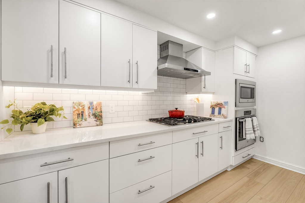 2 bed, 2 bath apartment for rent at 183-185A Massachusetts Ave Unit 803, Back Bay — photo 10 of 18