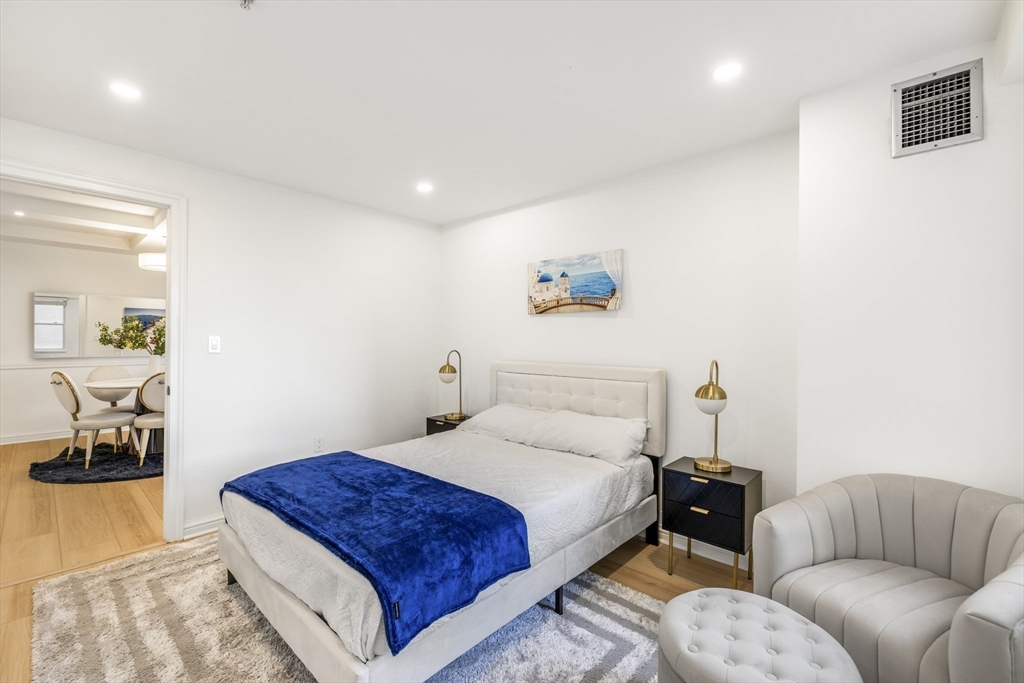 2 bed, 2 bath apartment for rent at 183-185A Massachusetts Ave Unit 803, Back Bay — photo 11 of 18