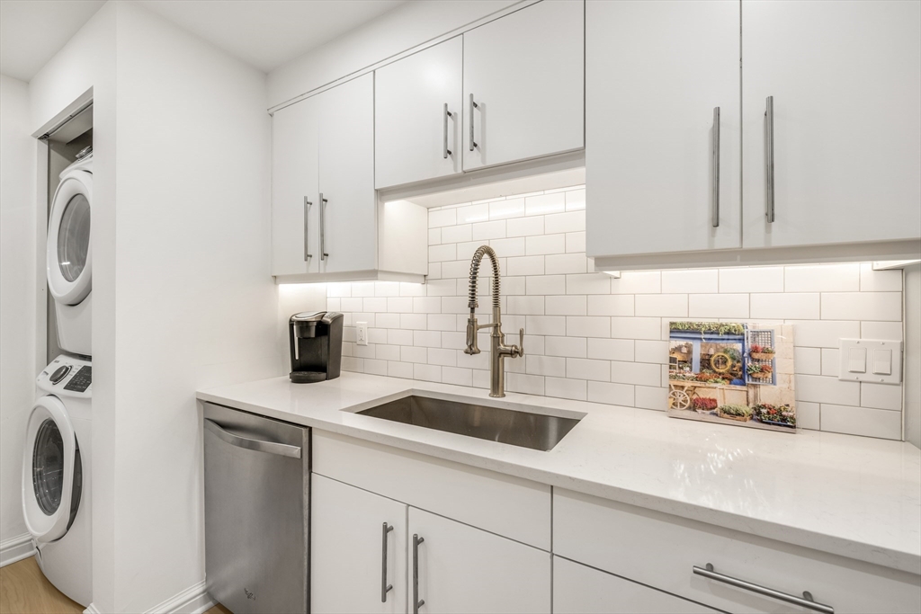 2 bed, 2 bath apartment for rent at 183-185A Massachusetts Ave Unit 803, Back Bay — photo 7 of 18