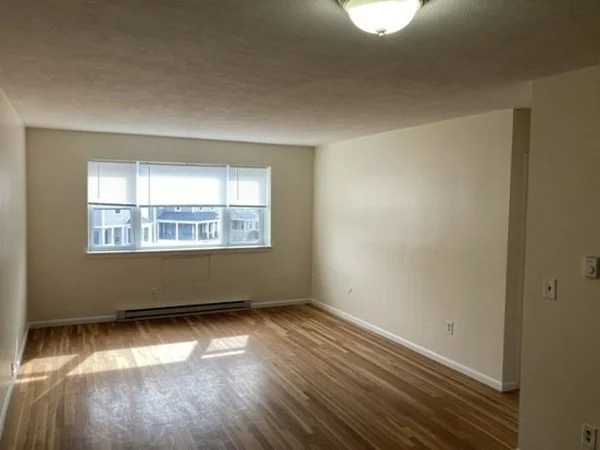 2 bed, 1 bath apartment for rent at 183 Belgrade Ave Unit 14, Roslindale — photo 2 of 8