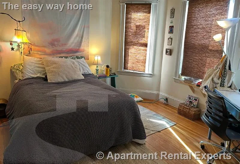 4 bed, 1 bath apartment for rent at 183 College Ave Unit 1, Davis Square — photo 7 of 11
