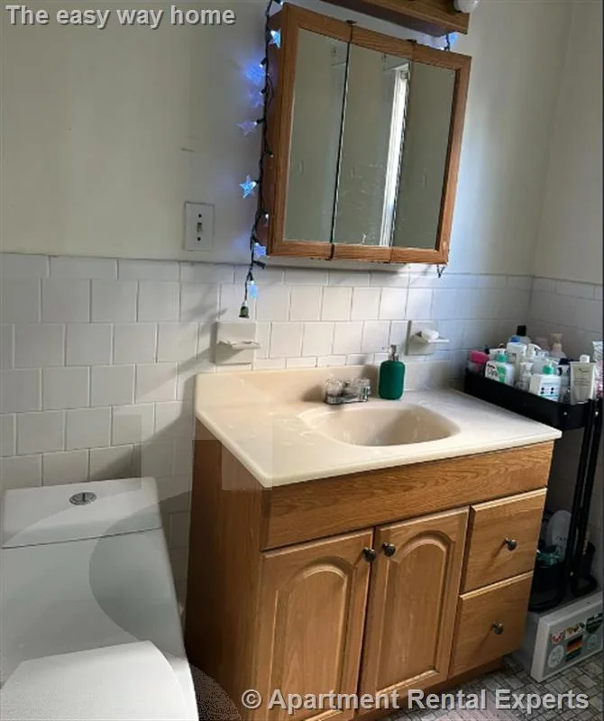 4 bed, 1 bath apartment for rent at 183 College Ave Unit 1, Davis Square — photo 3 of 11